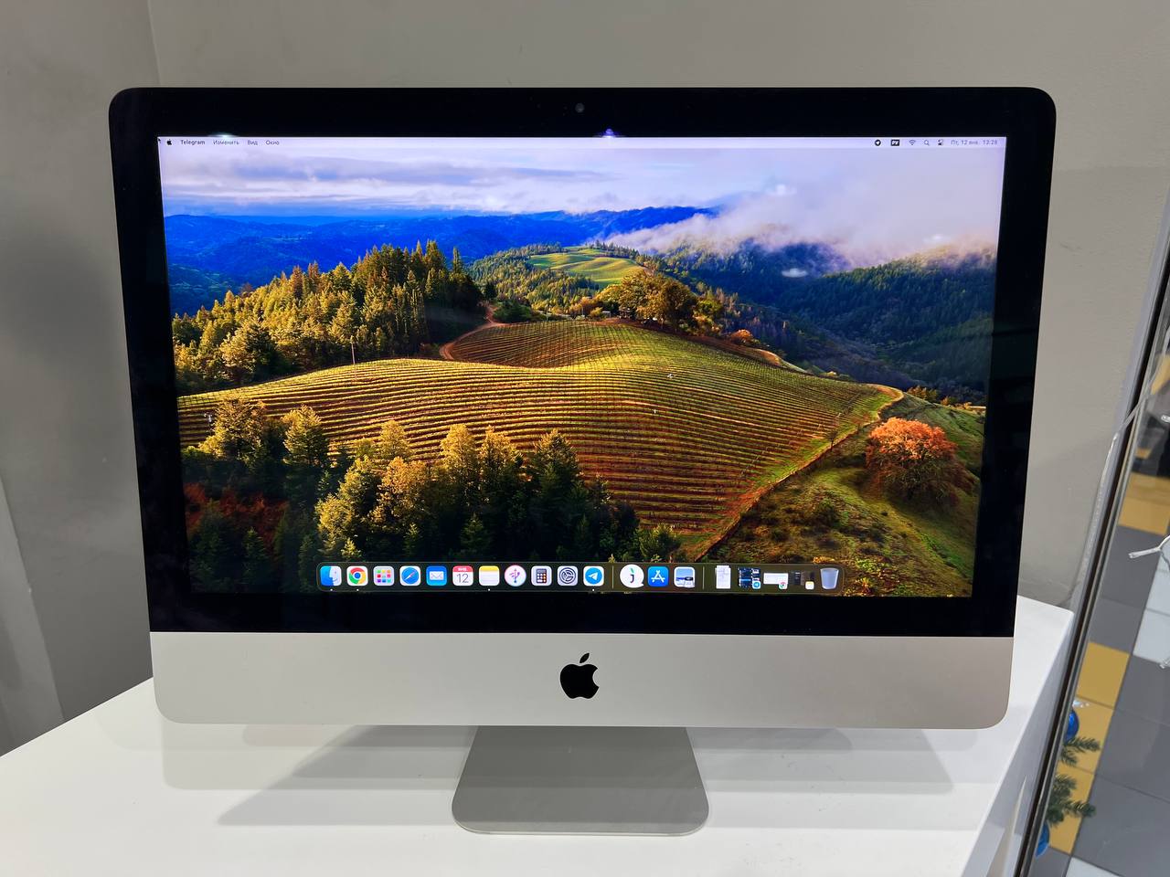 iMac 21,5" (Mid 2019) 4K MRT32 (Core i3 3,6GHz/16Gb/256 SSD/Radeon Pro 555X) - Б/У