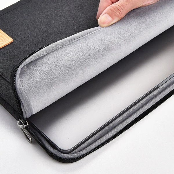 Чехол WiWU Pioneer Laptop Sleeve для MacBook 15.4, черный Чехол WiWU Pioneer Laptop Sleeve для MacBook 15.4, черный
