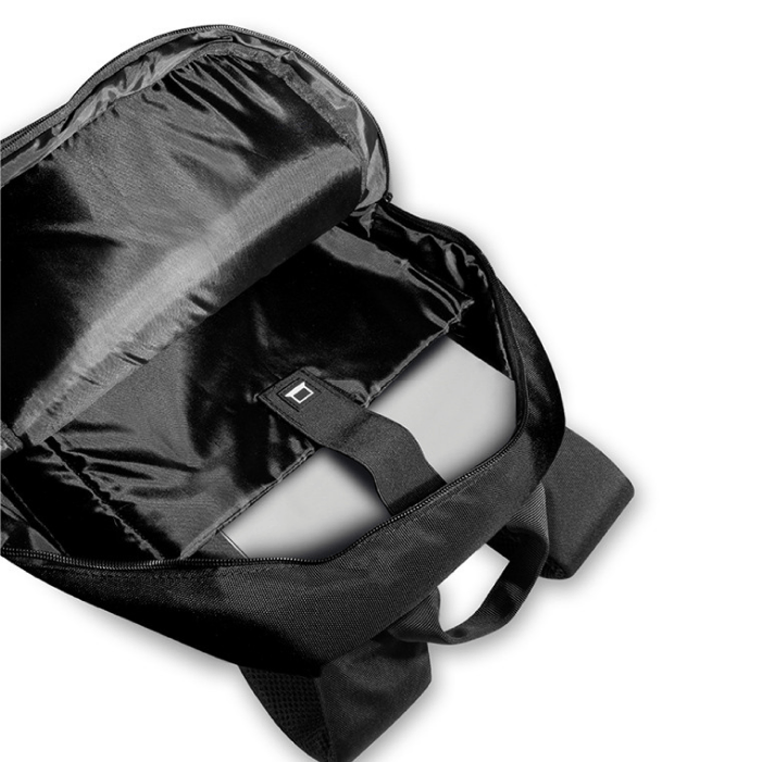 Сумка BMW для MacBook 15" Computer Backpack Carbon Perforated with pockets, черная Сумка BMW для MacBook 15" Computer Backpack Carbon Perforated with pockets, черная