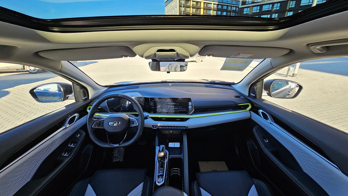 Geely coolray gray 2024 черный салон