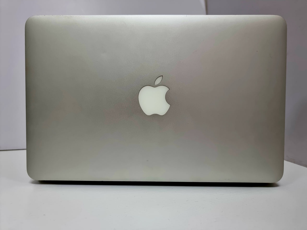 MacBook Air 11,6" Intel Core i5, 1,4ГГц, 8Gb, 128Gb SSD (Mid 2014) (Без коробки) - БУ