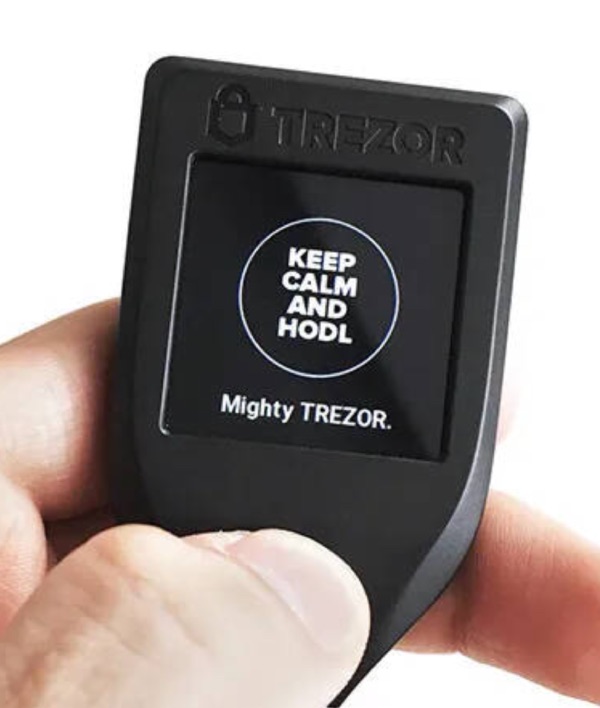 Аппаратный криптокошелек Trezor T холодный кошелек