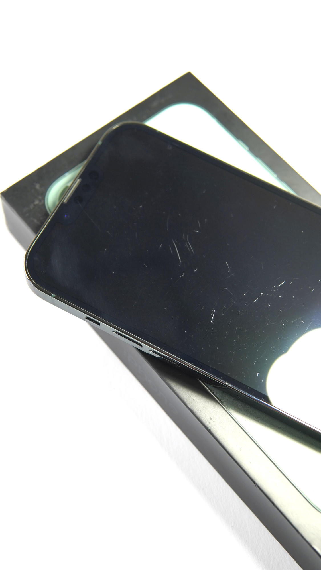 iPhone 13 Pro Max 256Gb Alpine Green (77%) - Б/У . . +