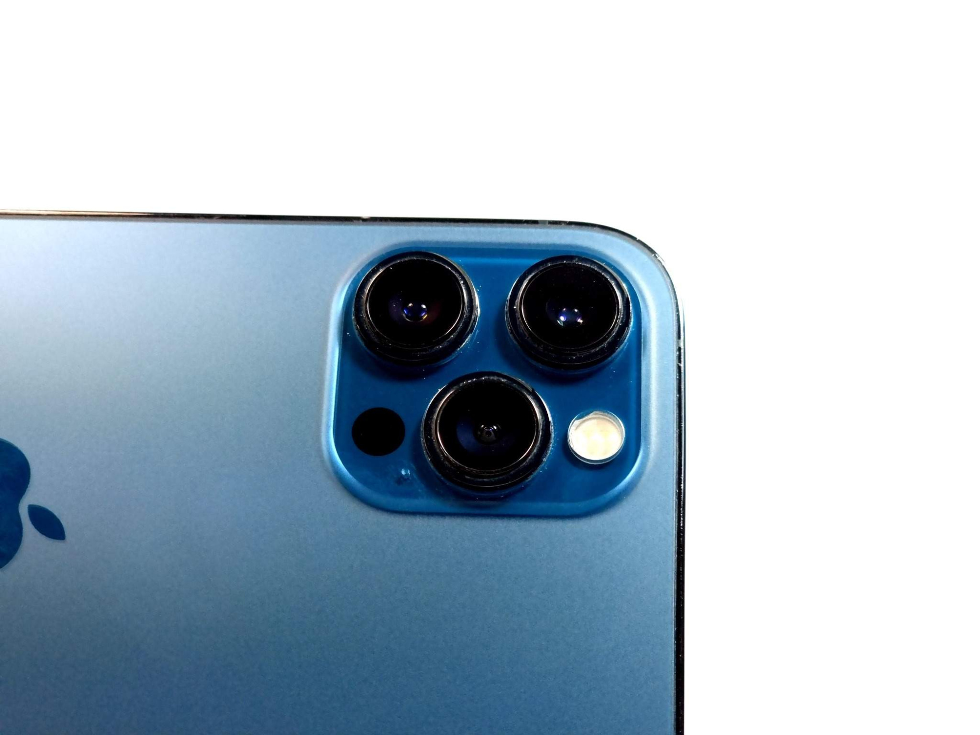iPhone 12 Pro Max 128Gb Pacific Blue (79% / Без коробки) - Б/У . .